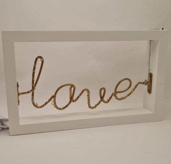 Šviečianti medinė dekoracija “LOVE”